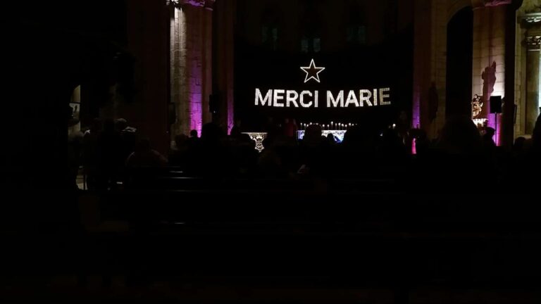 Église Saint-Nizier de Lyon - Merci Marie, pour la fête des lumières, Lyon